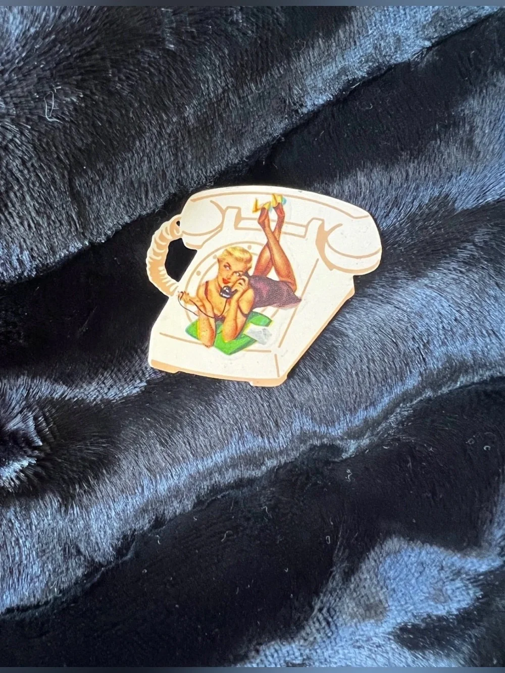 Rare! Vintage 1950s reproduction telephone Gil Elvgren pinup brooch/pin